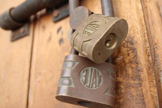 Comment bloquer la mise en service pour maintenance d'un appareil électrique ?